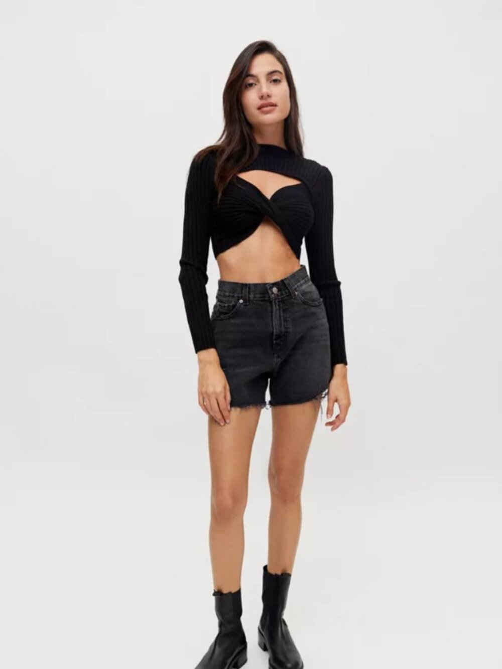 UO Tayla Twist-Front Sweater – Size M